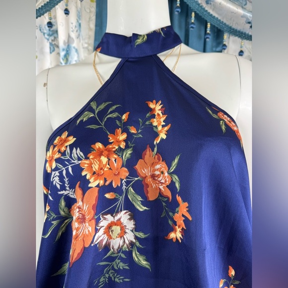 Asymmetrical Halter Top Size 12(OXL) - Picture 2 of 7